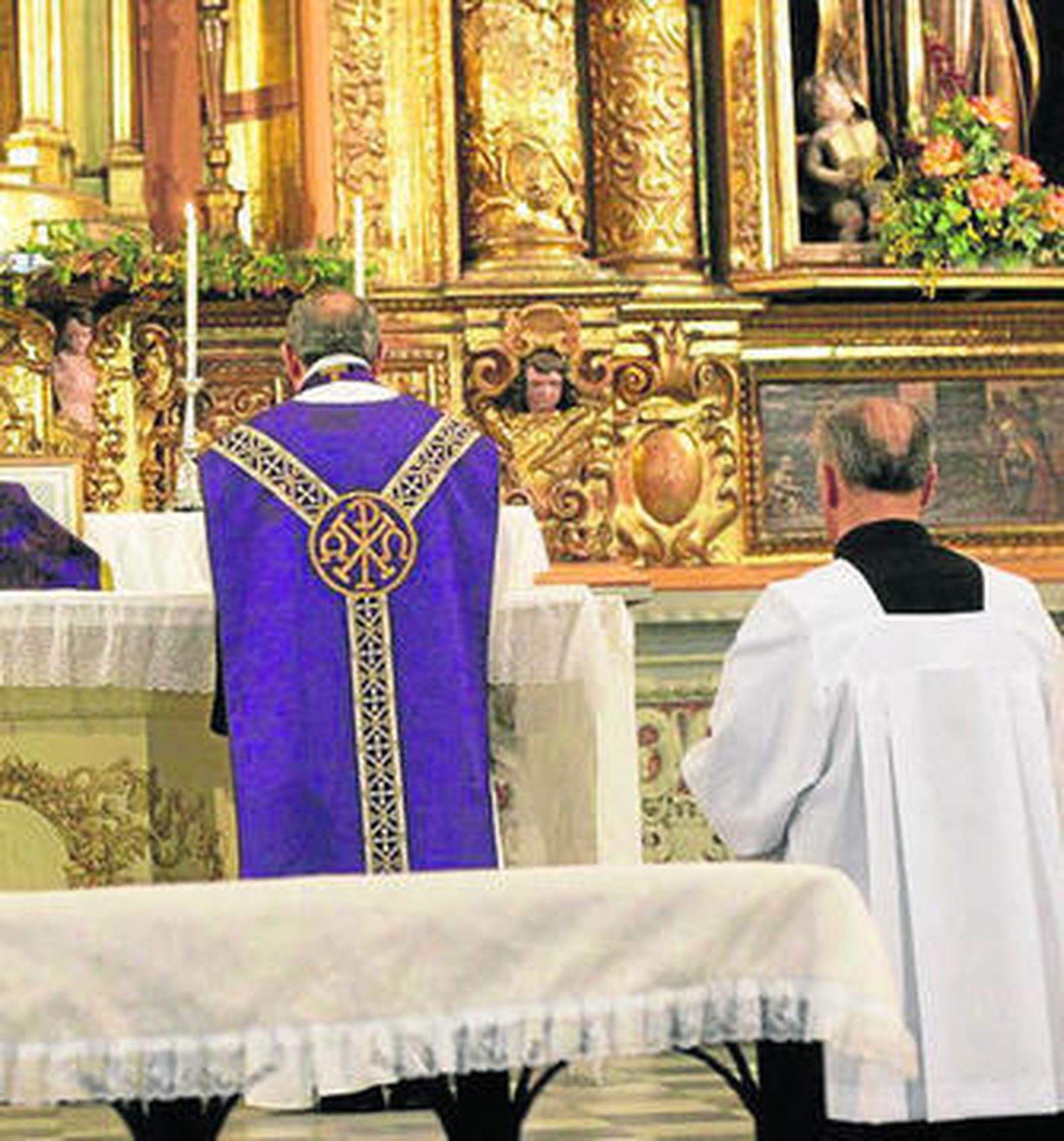 José Carlos Muñoz, en la primera misa que celebró con el antiguo rito.