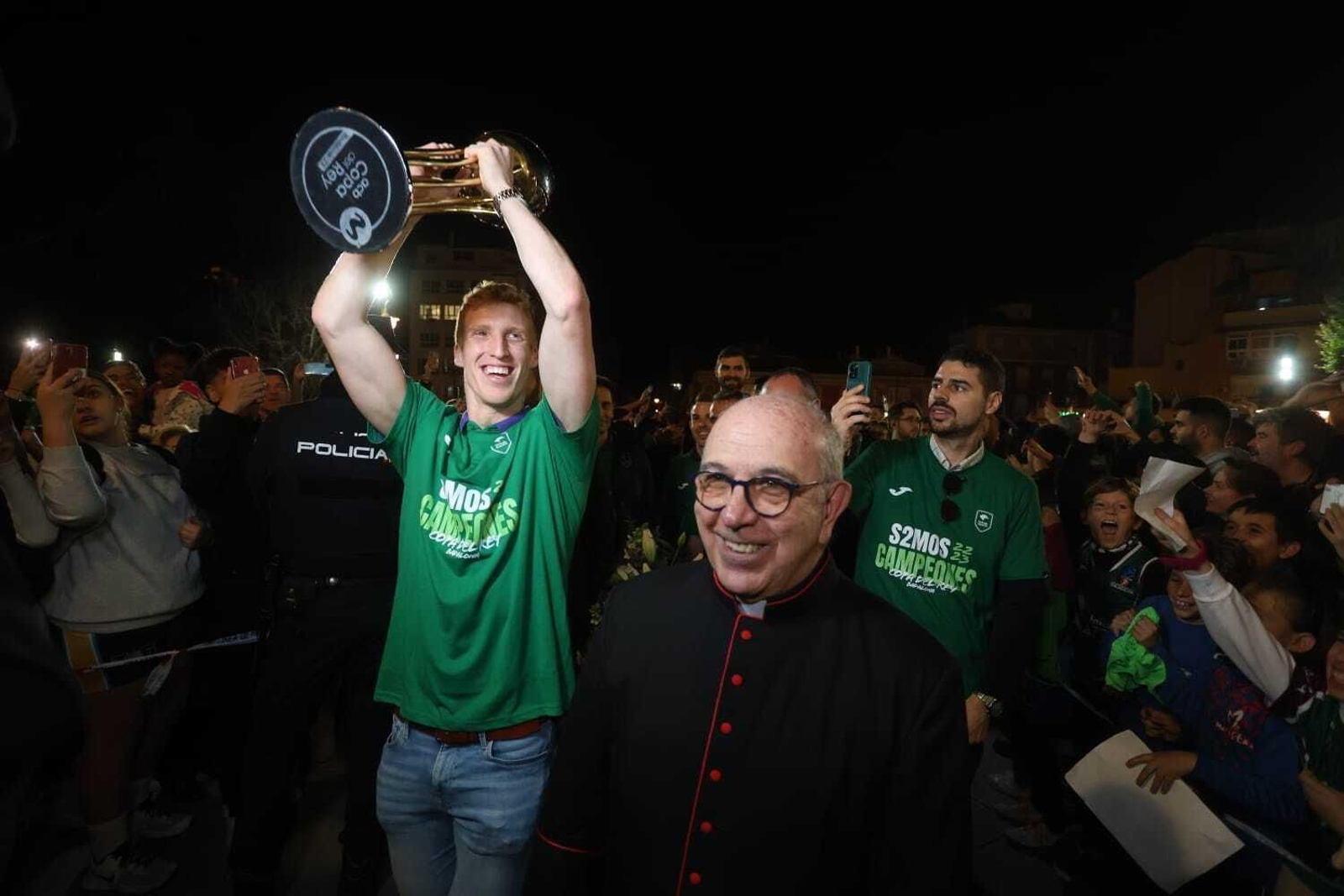 El Unicaja ofrece el título a Málaga, en fotos