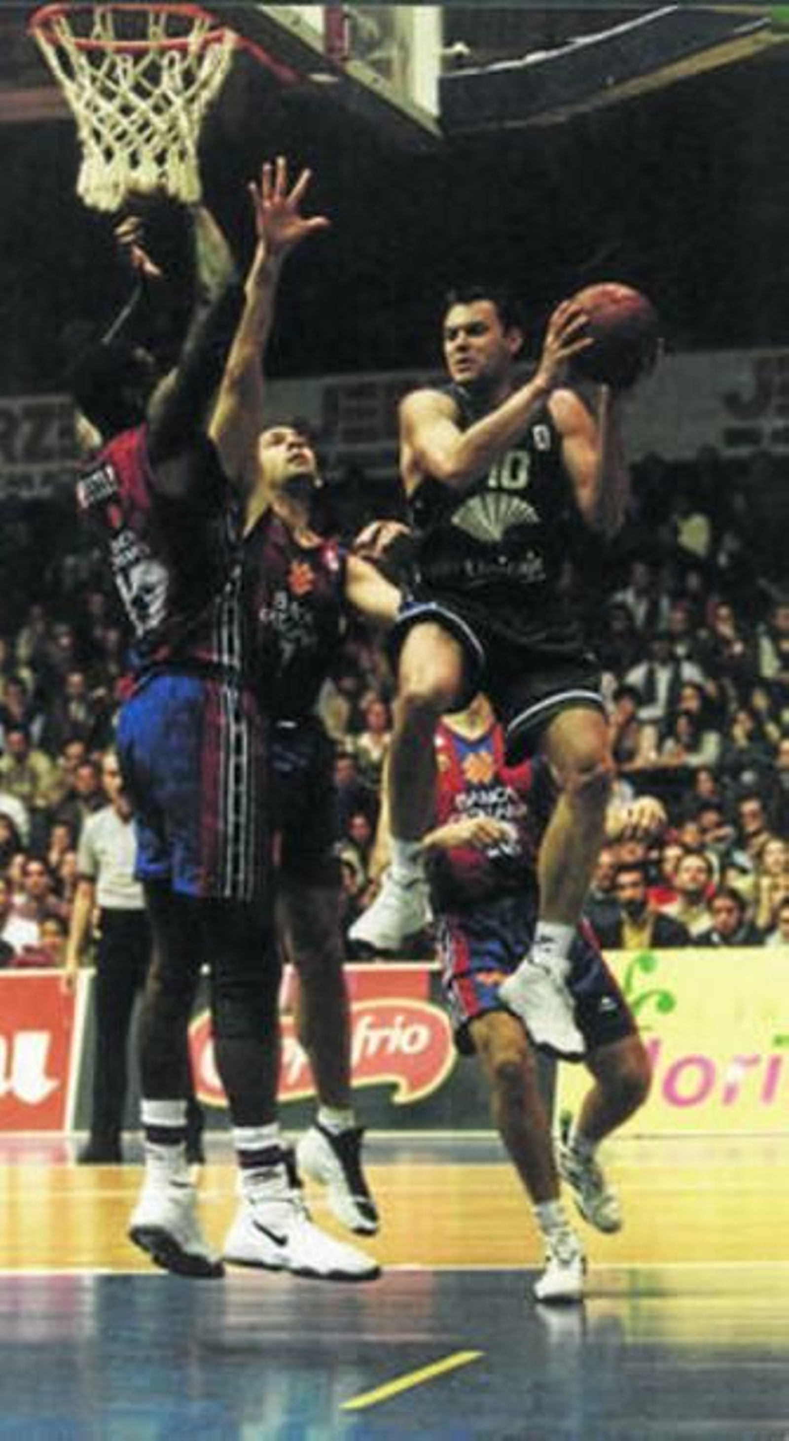 Babkov, en un partido ante el Barcelona.