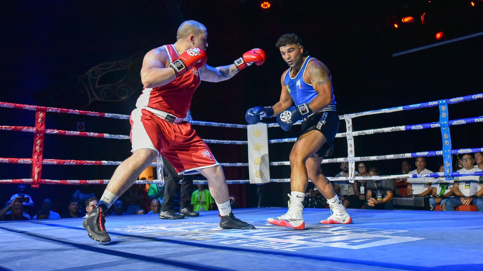 Fotos de la velada de boxeo del Don Príncipe en el casino de San Roque