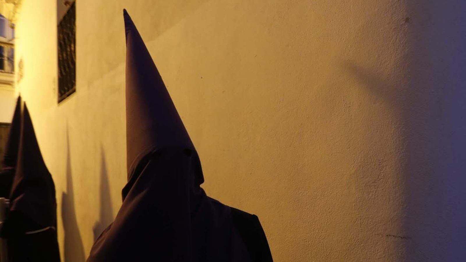 Las imágenes del Miércoles Santo en Tarifa: El Consuelo