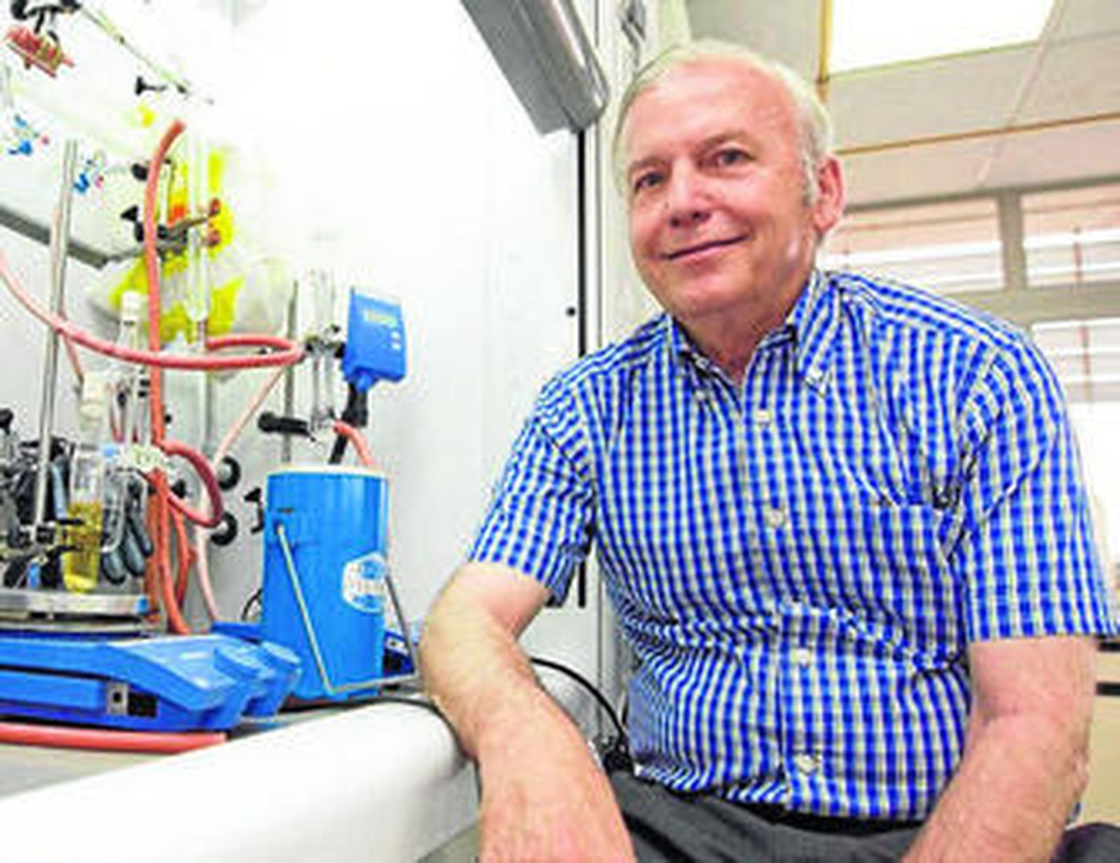 El catedrático de la Universidad de Sevilla Ernesto Carmona.