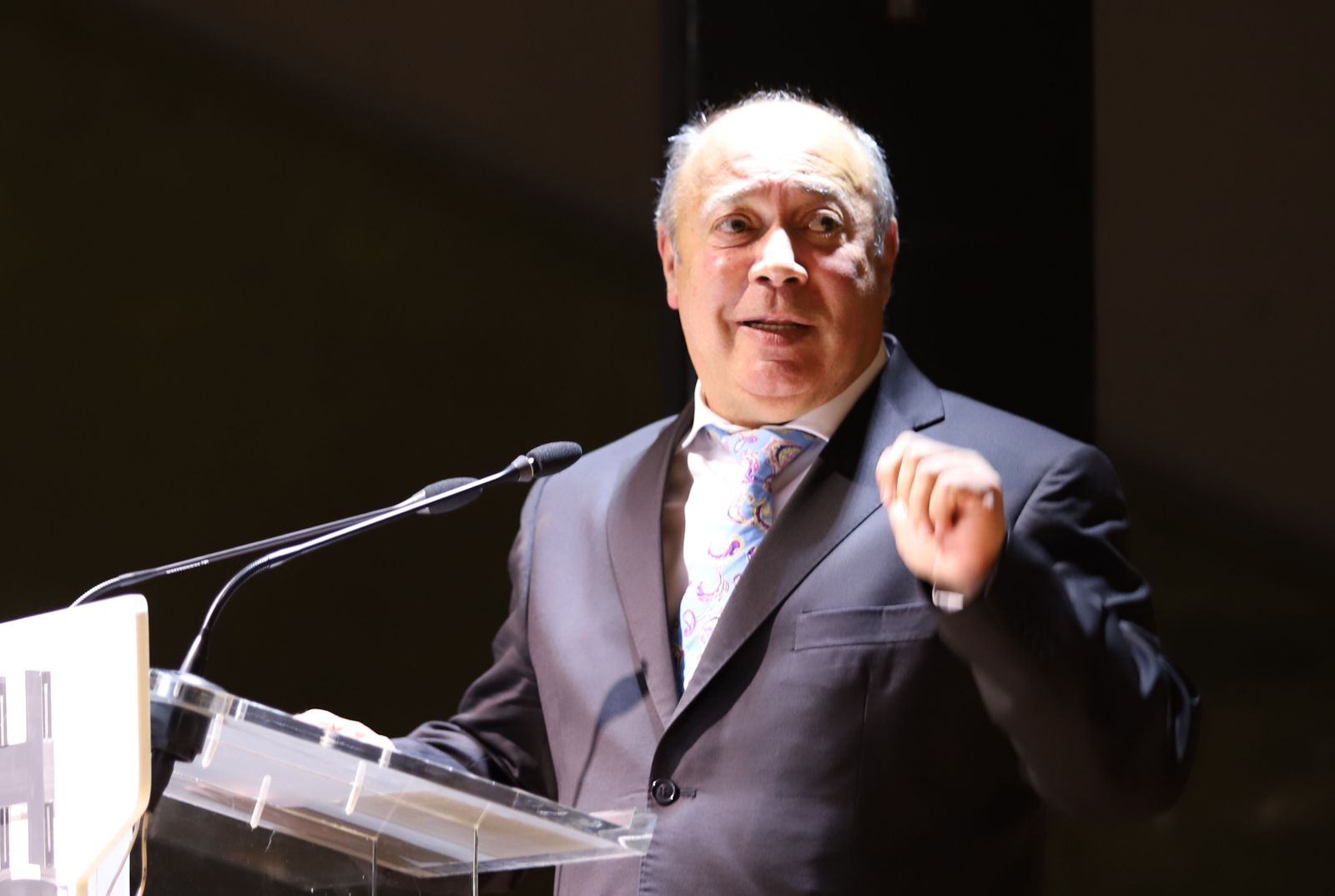 Acto de la Diputación de los gobiernos de gobiernos locales democráticos de los últimos 40 años