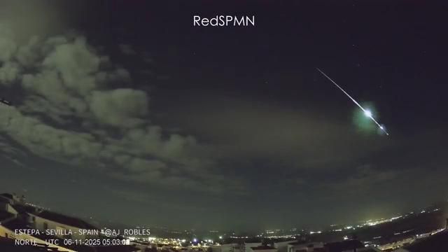 Una bola de fuego tan luminosa como la Luna cruza Andalucía