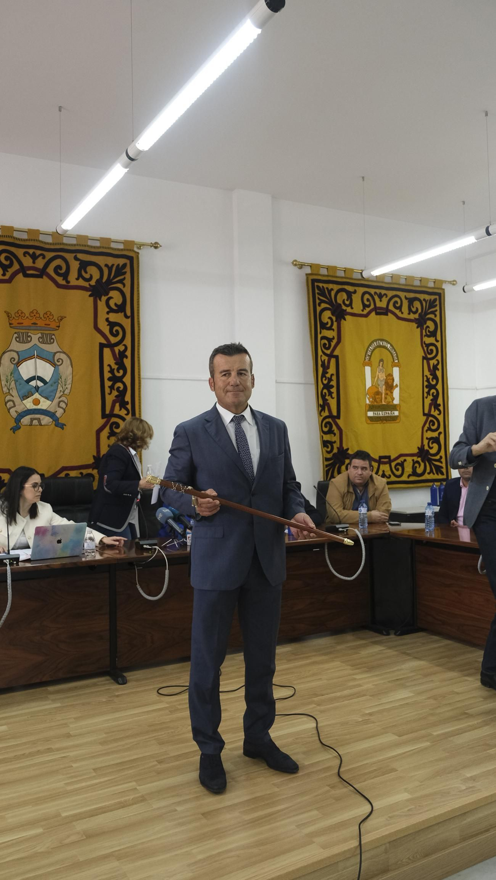 Las imágenes de la moción de censura en el Ayuntamiento de Carboneras