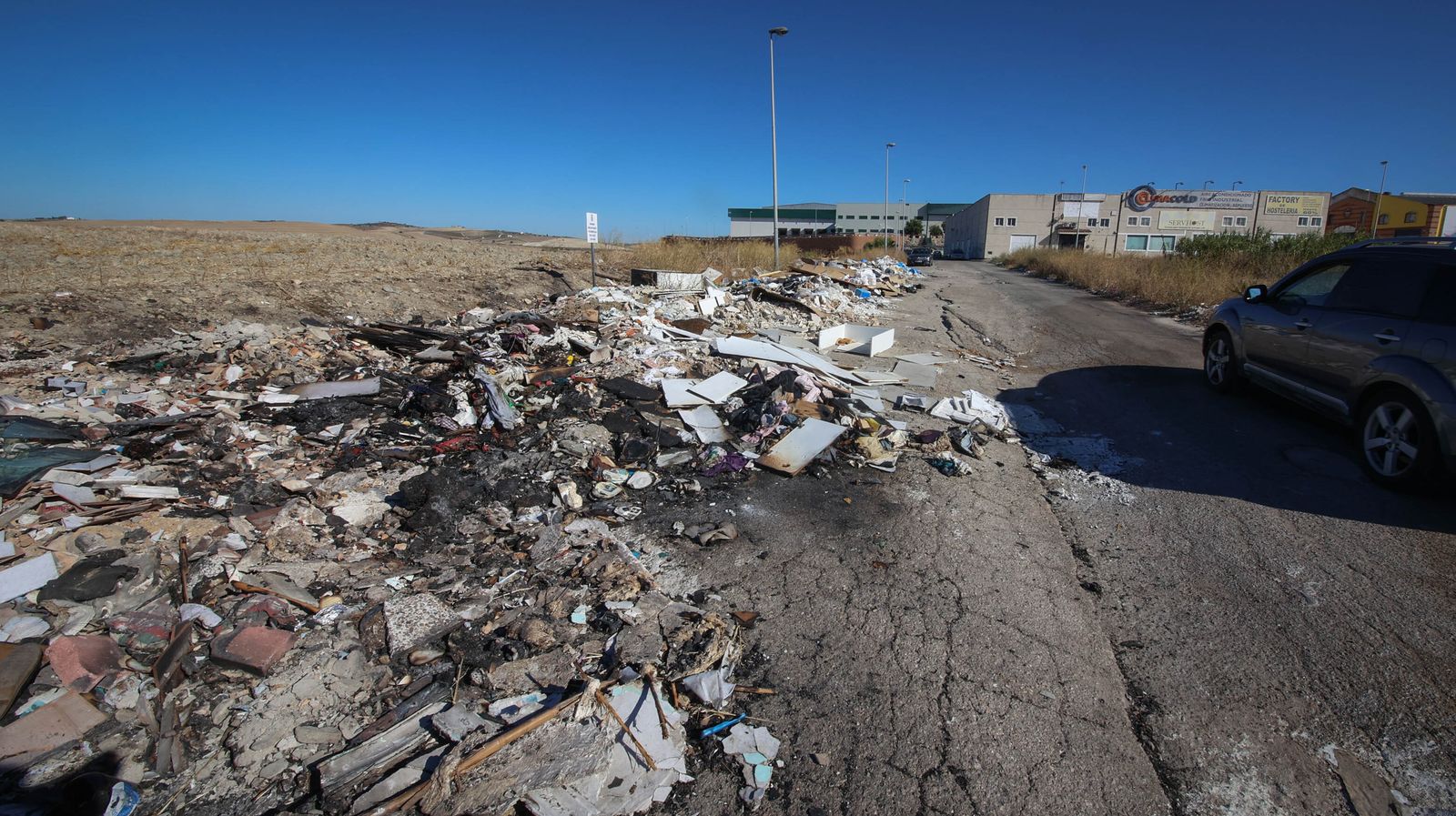 Escombrera ilegal en Jerez