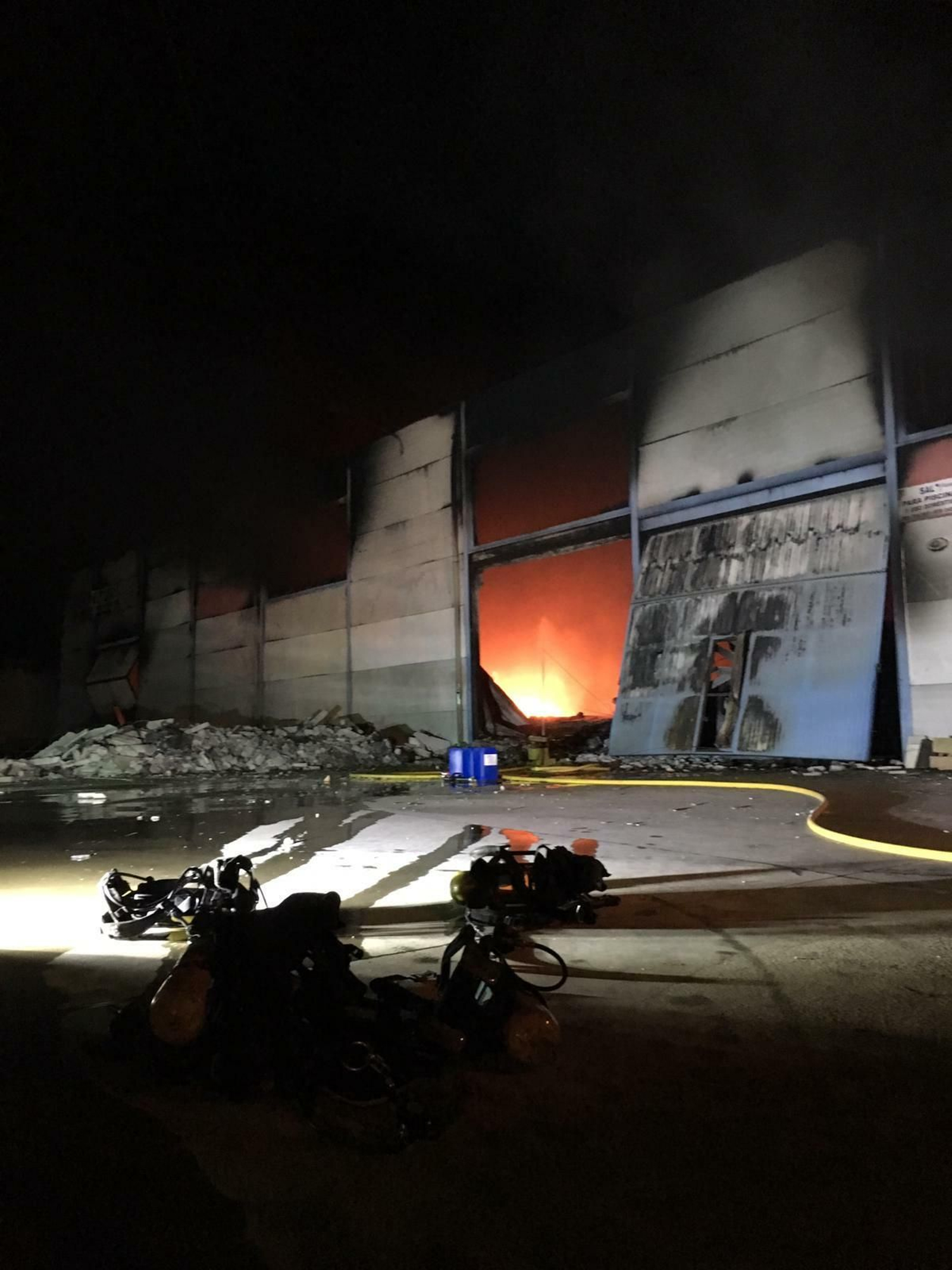 Imagen del incendio esta noche