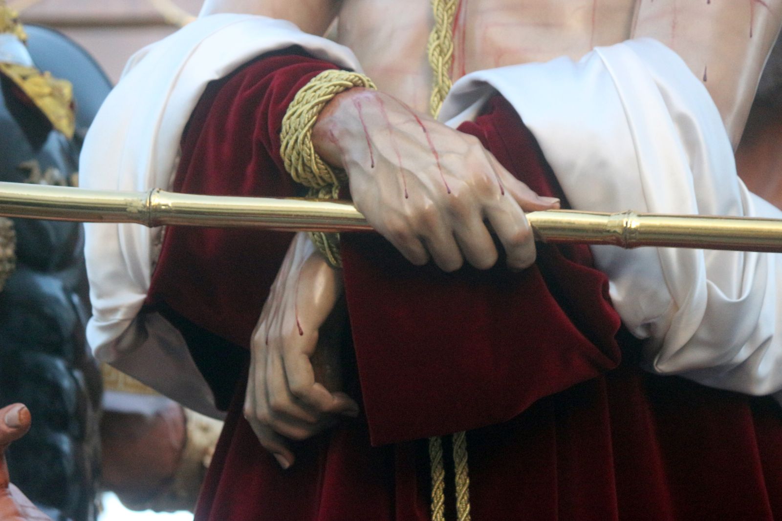 Las imágenes del Miercoles Santo en Puerto Real: Vera-Cruz