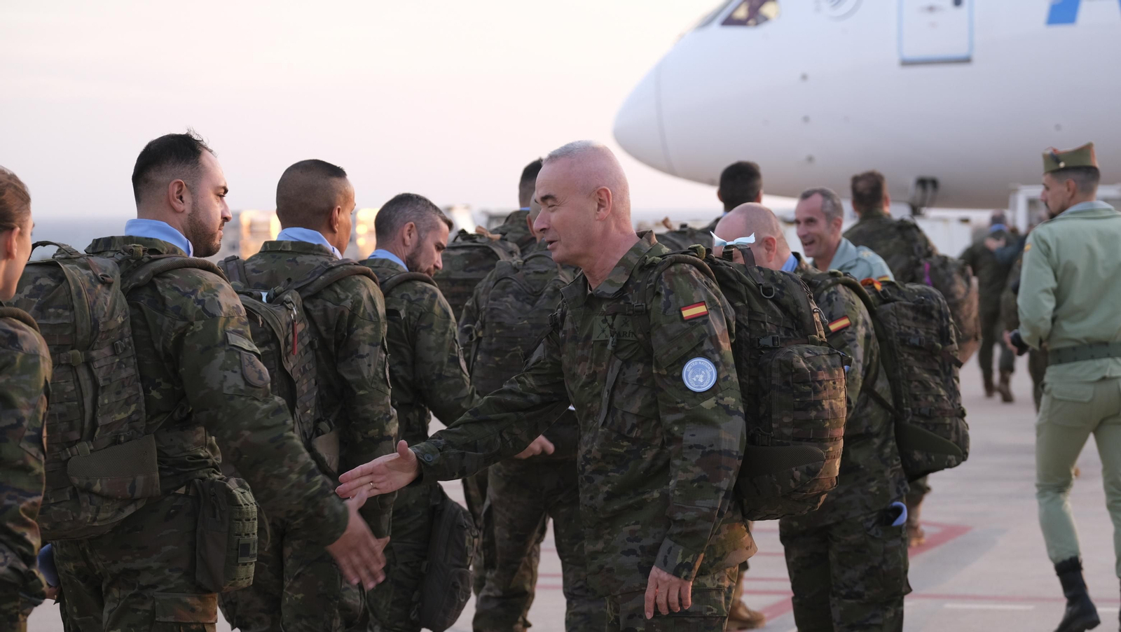 Imágenes de la salida del segundo contingente de La Legión con destino el Líbano