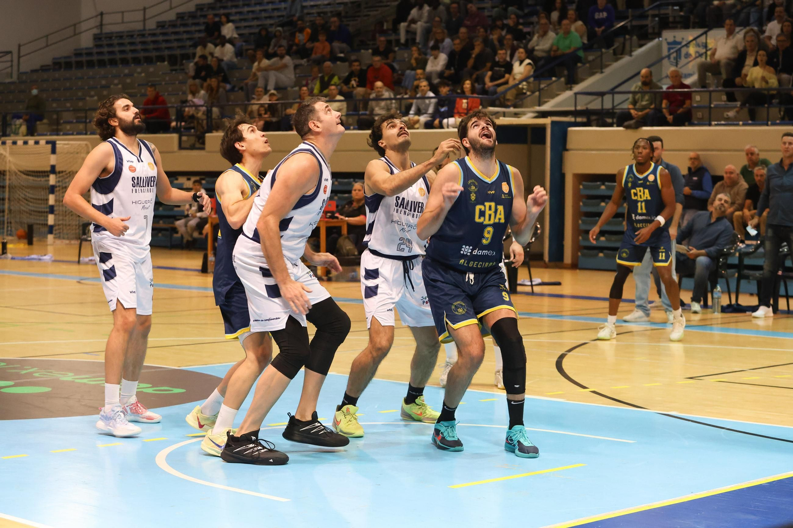 Las fotos del Club Baloncesto Algeciras - Salliver Fuengirola de la Tercera FEB