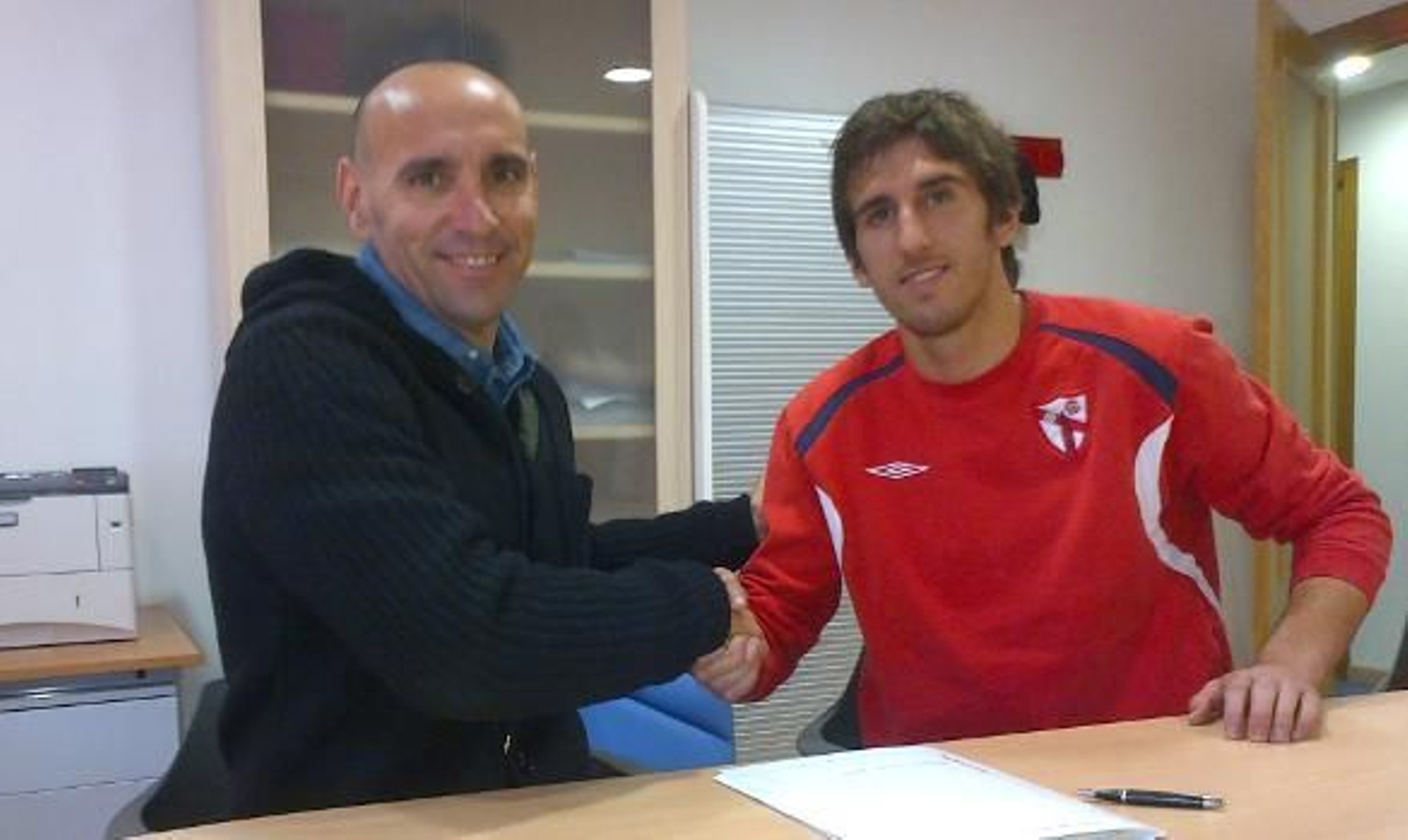 El portero Julián renueva hasta 2016