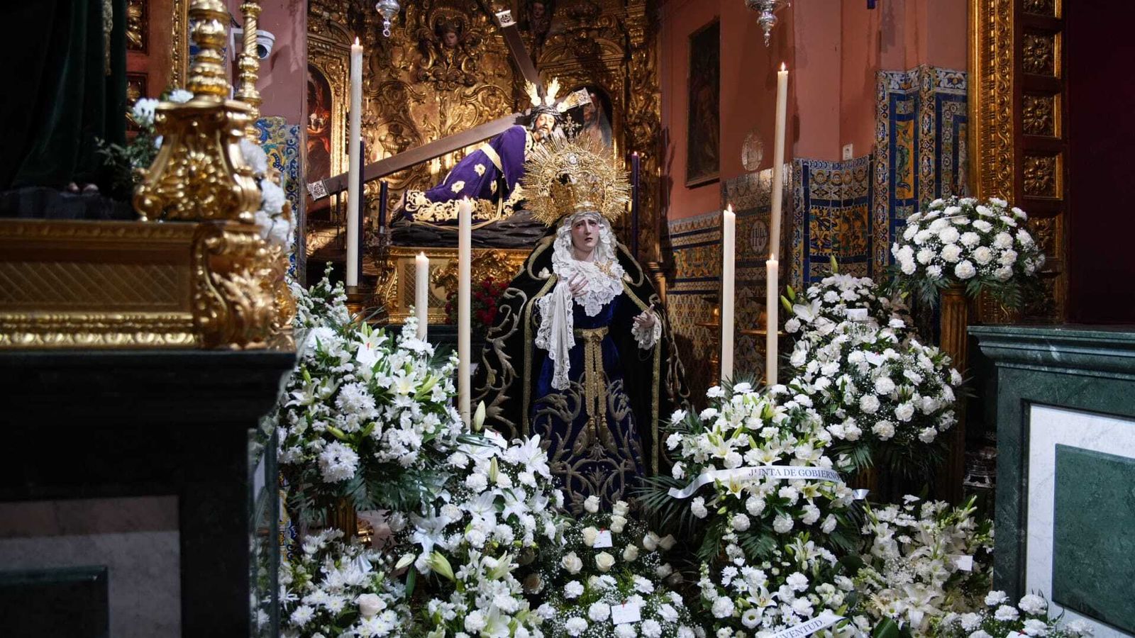 La Virgen de los Dolores junto a Jesús de las Penas