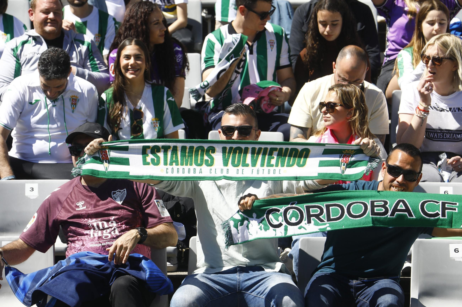 Las fotos del ambiente en El Arcángel para el Córdoba CF - Elche