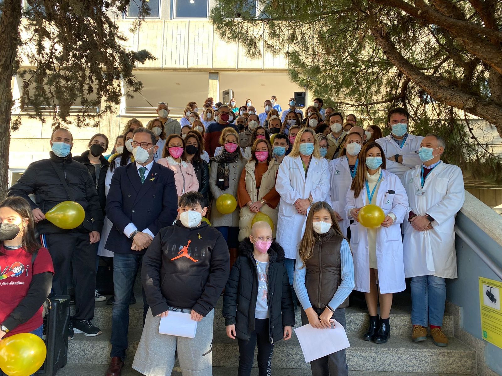 Sanitarios en el Día Mundial contra el cáncer infantil