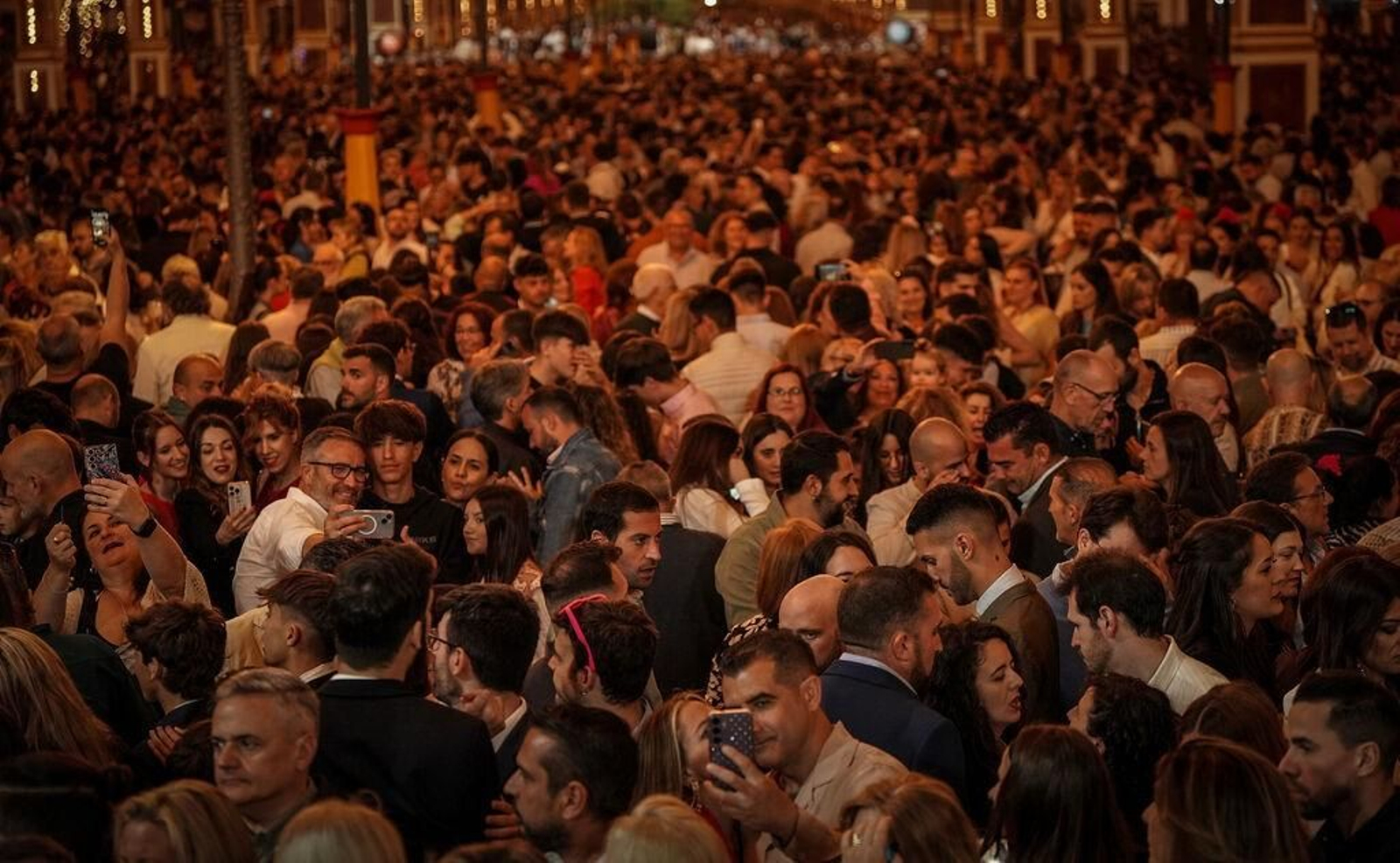 Multitud de jerezanos y visitantes en la inauguración de la última edición de la Feria del Caballo