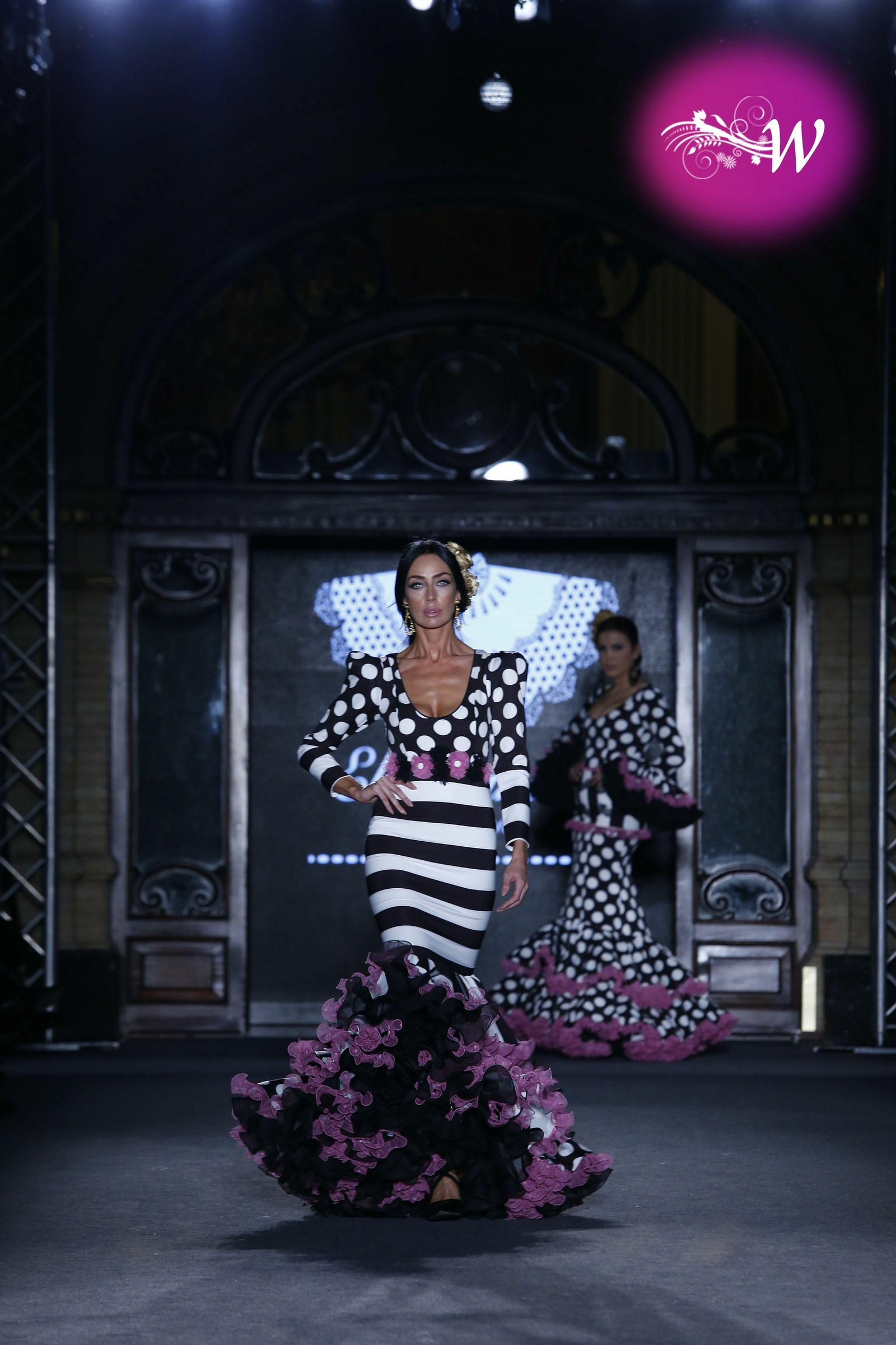 El abanico artesanía expone su colección 2020 en un desfile en We Love Flamenco, todas las fotos