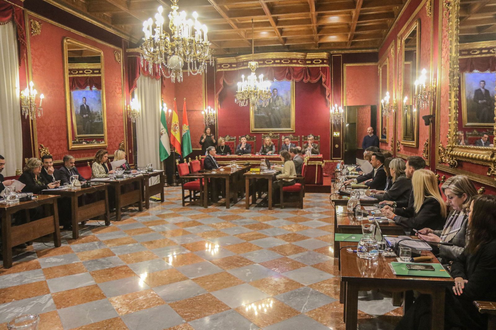 Pleno en el Ayuntamiento de Granada