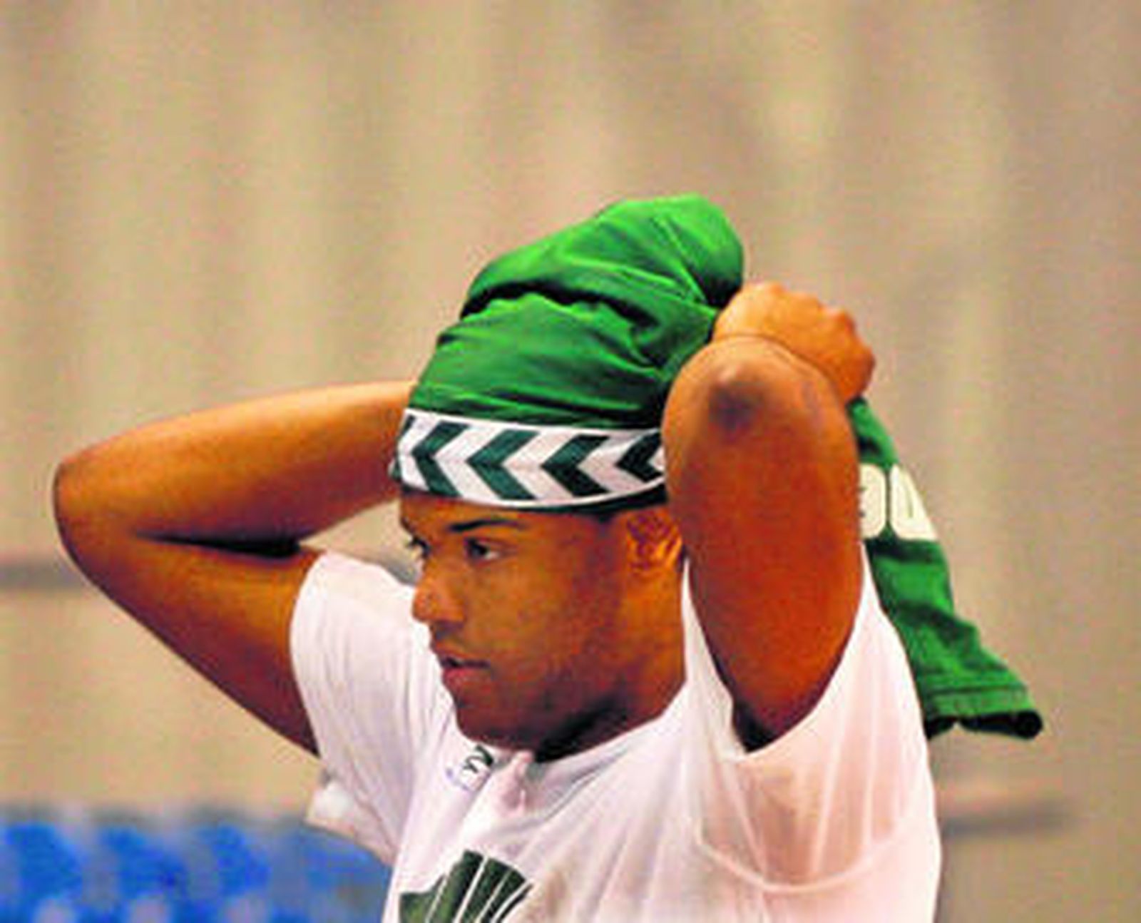 Paulao Prestes, en un entrenamiento en el Carpena.