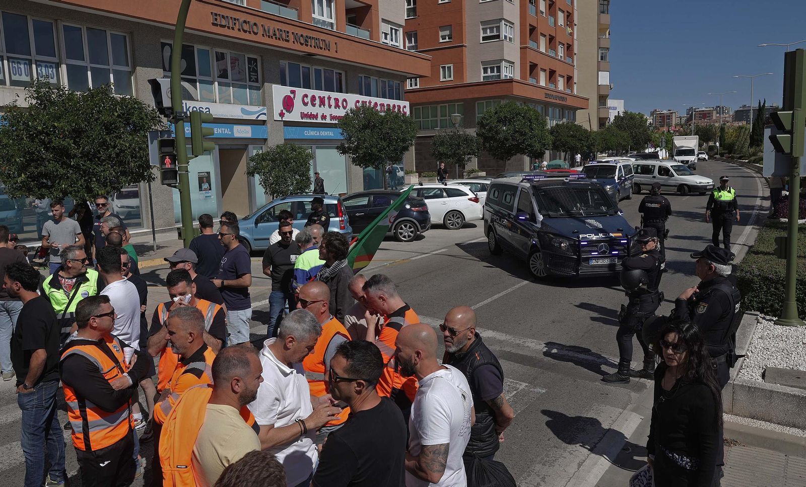 Fotos de la manifestación de apoyo a los siete sindicalistas de ATA y CGT por la huelga de Acerinox