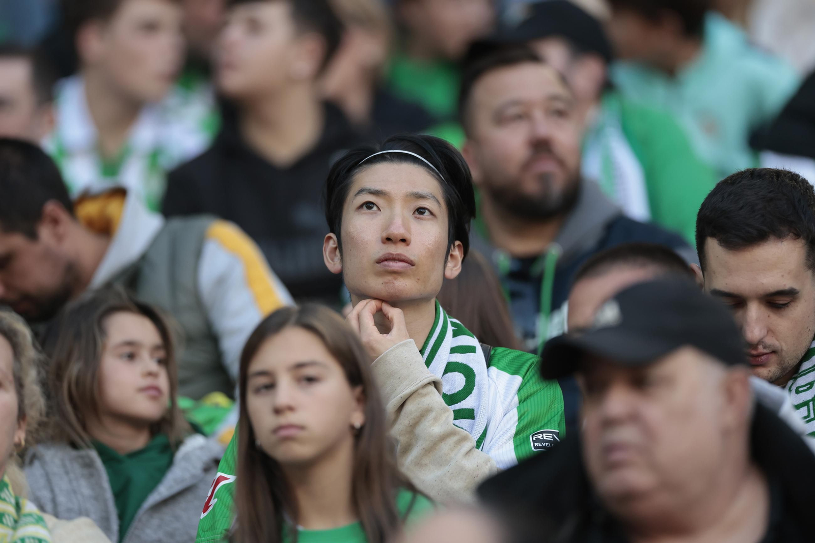 Búscate en las fotos del Betis - Girona