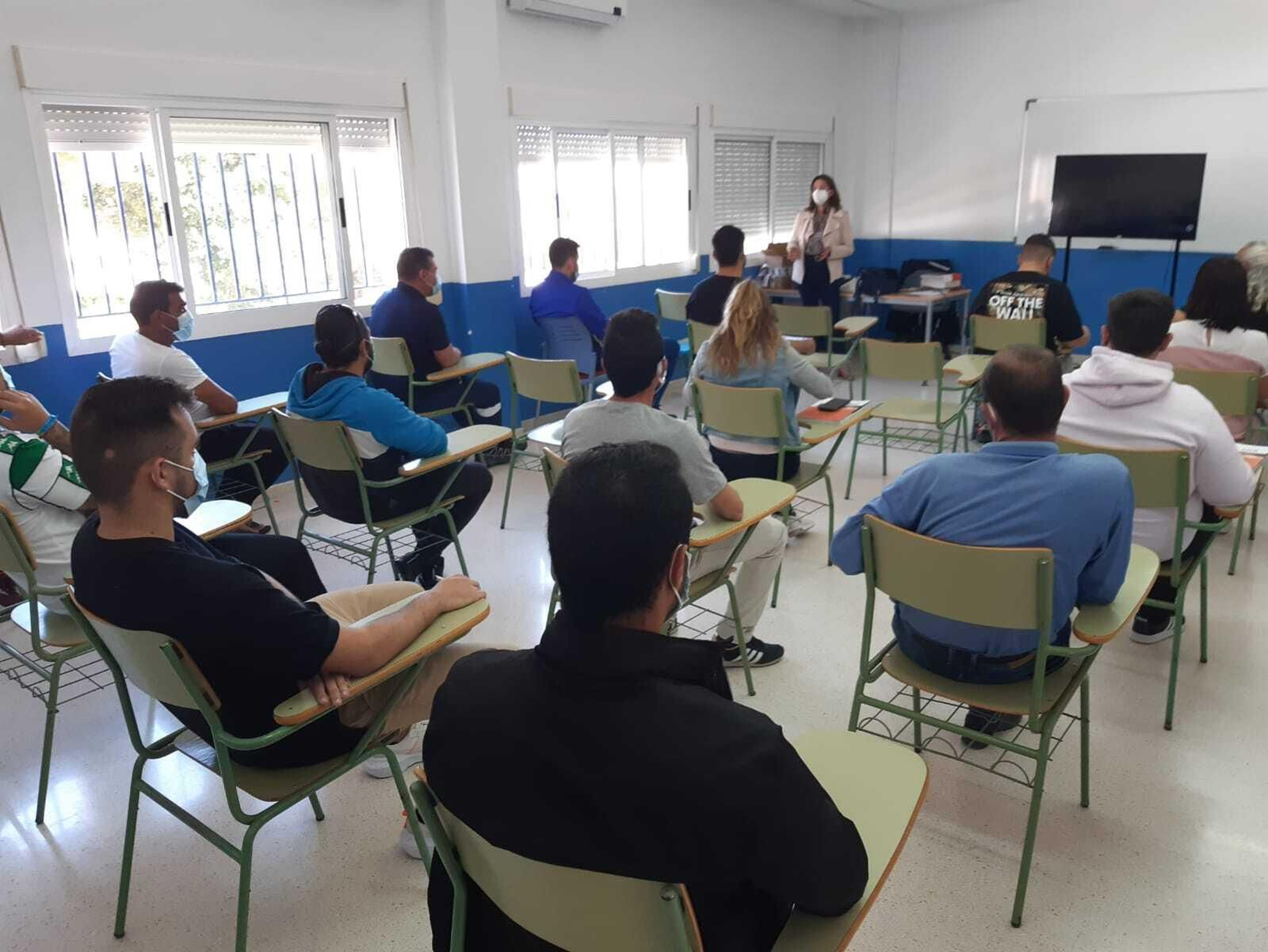 Curso de Endesa para fomentar el empleo tras el cierre de la central en Carboneras