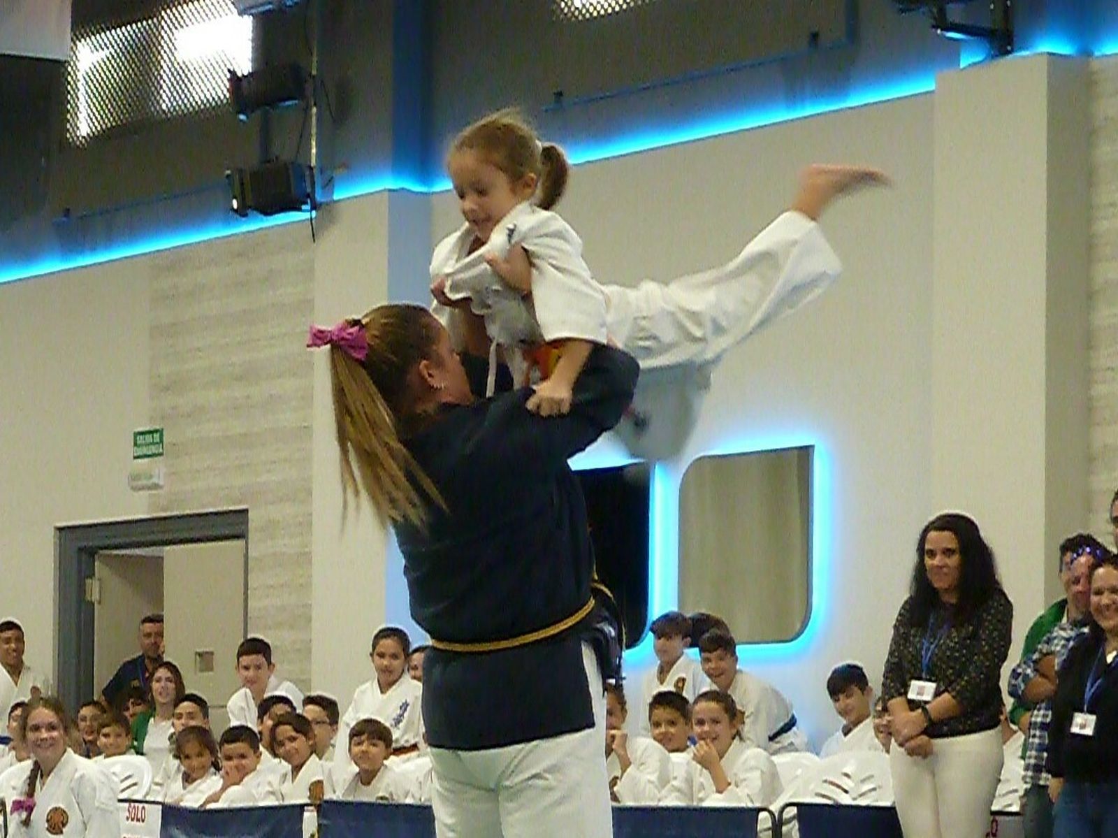 XII Gran Gala Solidaria de Artes Marciales en el Club Nazaret