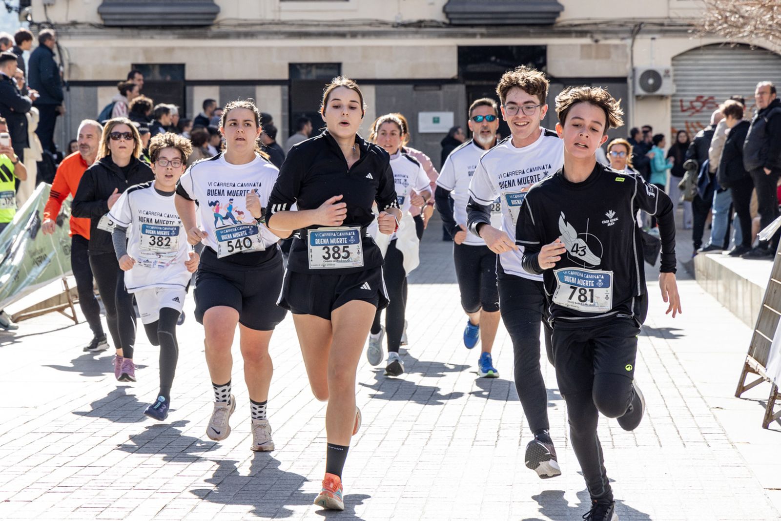 En imágenes: deporte y solidaridad se dan la mano en la VI Carrera-Caminata de la Hermandad de la Buena Muerte (2)