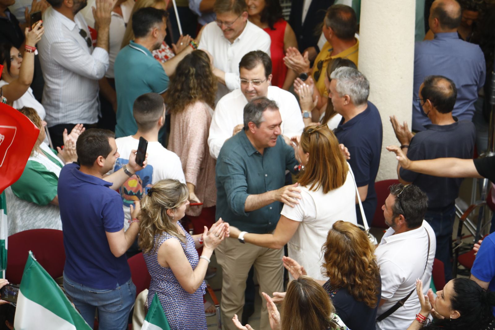 Elecciones Andalucía: La visita de los barones del PSOE en Córdoba, en imágenes