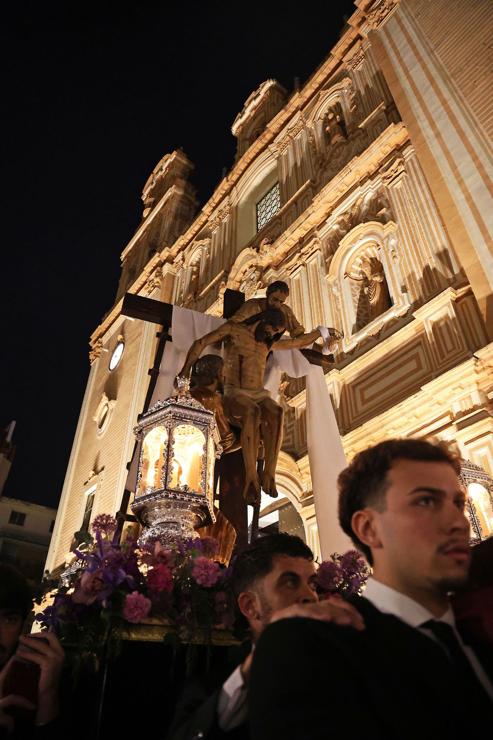 Las fotografías del Vía Crucis de las Hermandades de Huelva