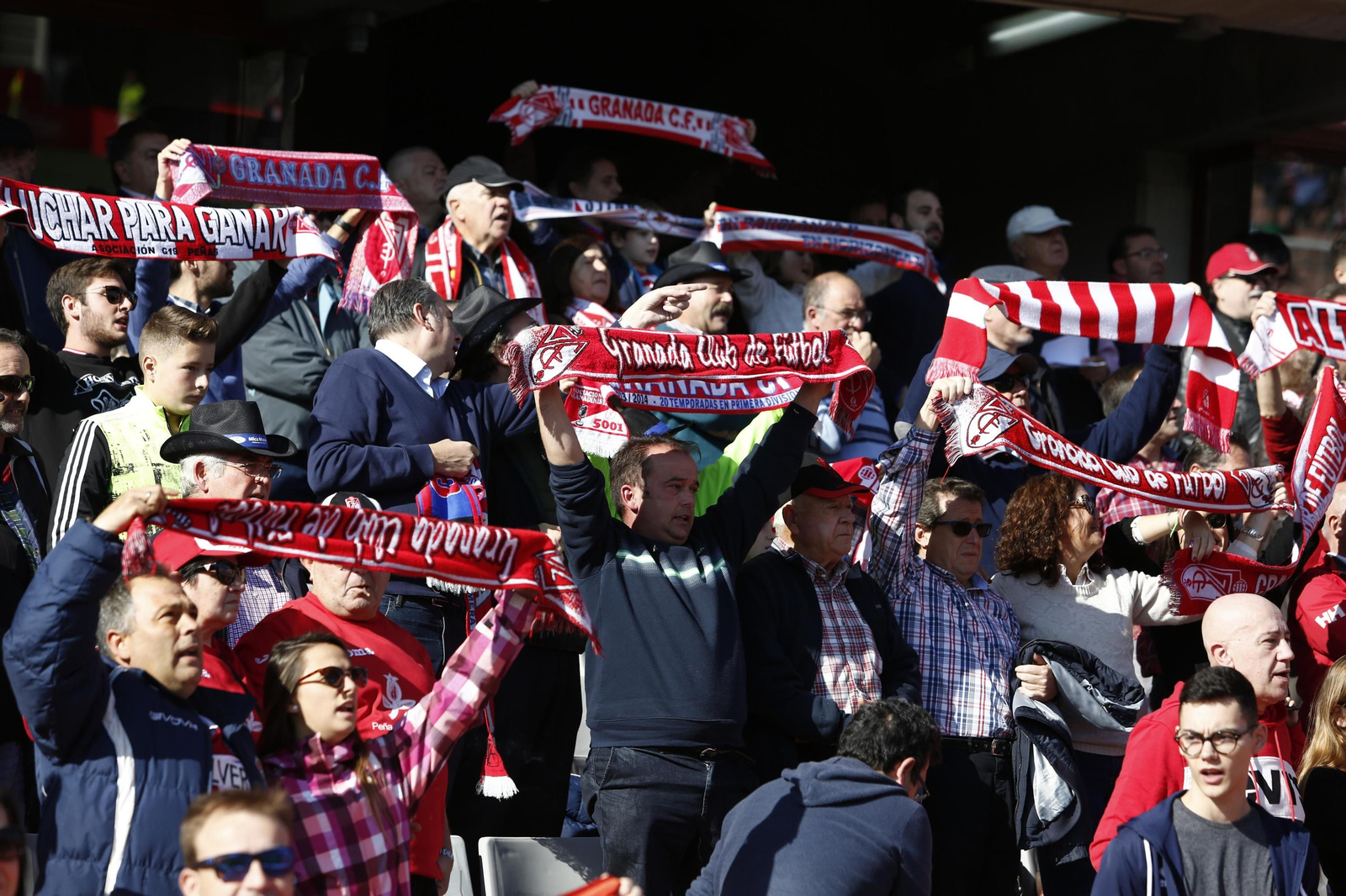 Las imágenes del Granada-Numancia