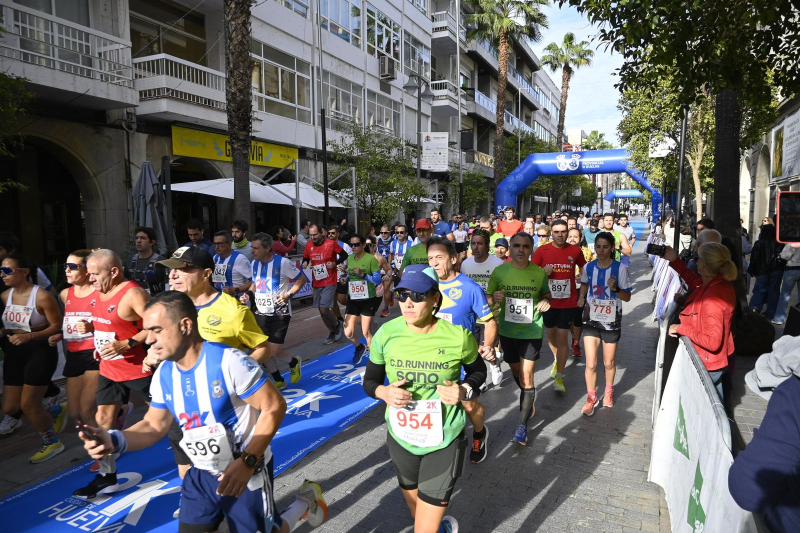 Imágenes de la Carrera 21K en Huelva