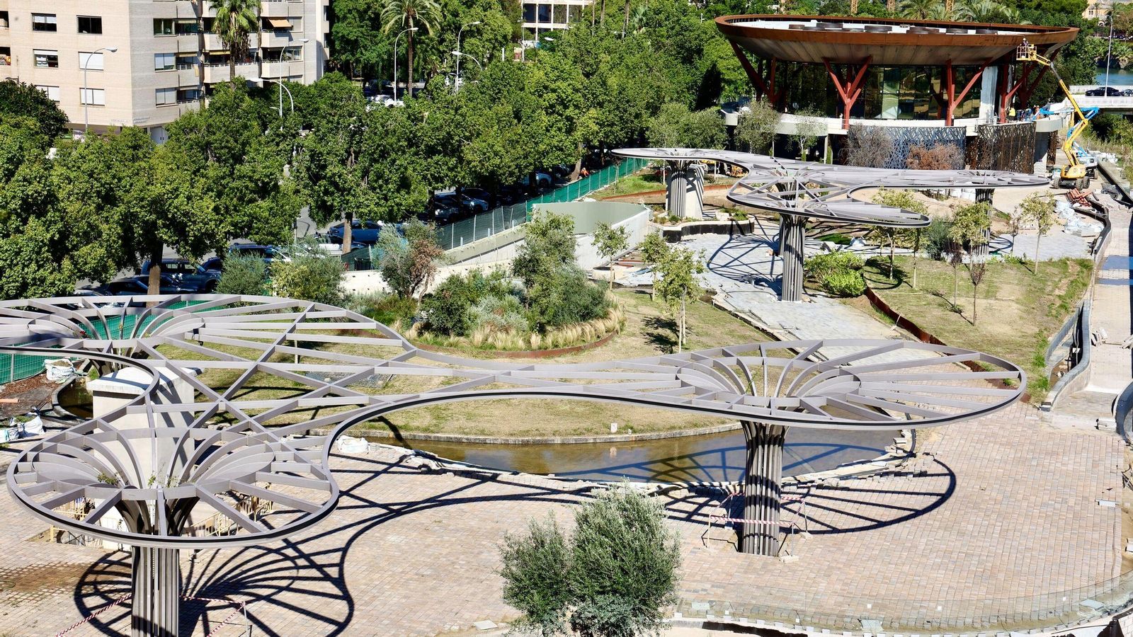 Una imagen de la obra desde el interior del complejo Jardín de las Cigarreras.