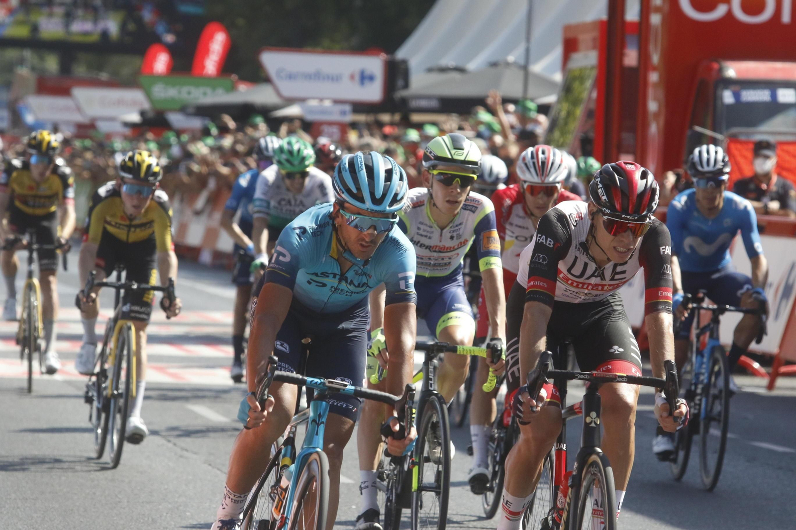 El paso de la Vuelta Ciclista por Córdoba, en fotografías