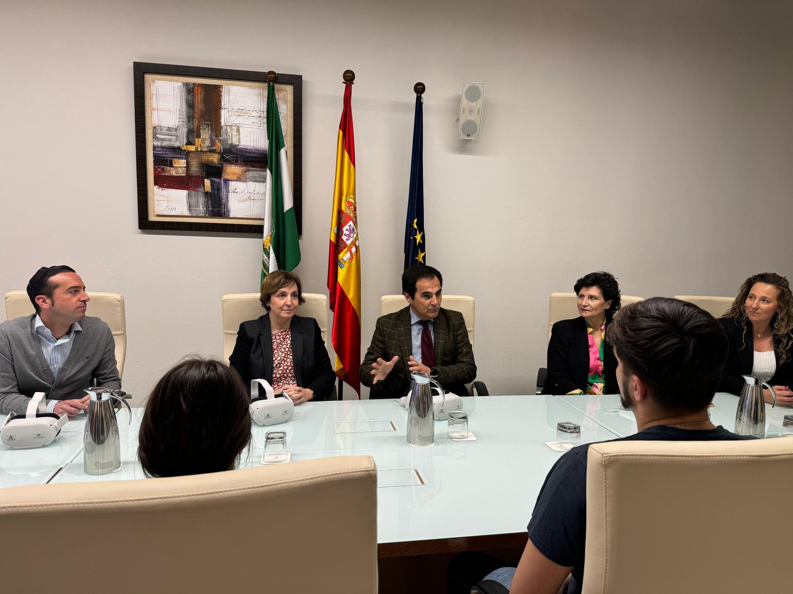 José Antonio Nieto con Rebeca Gómez y Los jóvenes del Centro de Internamiento de Menores Infractores El Molino.