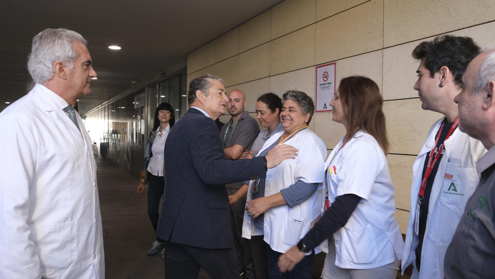 Visita del Consejero de Salud, Antonio Sanz, al nuevo edificio de consultas externas del Hospital Torrecárdenas, en imágenes
