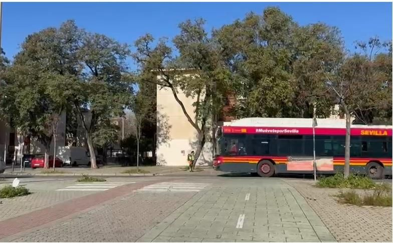 La denuncia de la concejal socialista Sonia Gaya sobre el desvío de líneas de autobús en el Polígono Sur