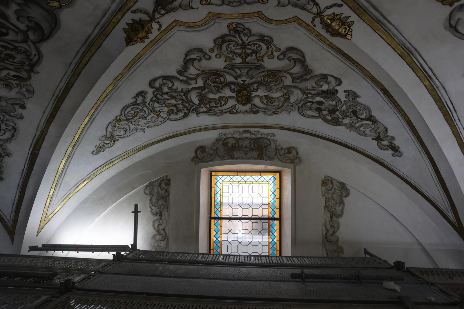 Restauración de las pinturas murales de la Iglesia de la Magdalena