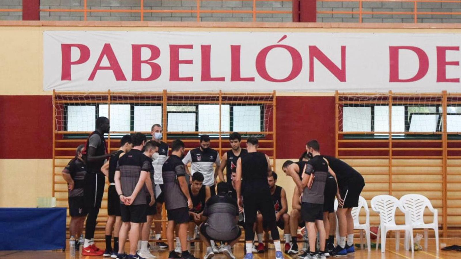 Pin intenta poner orden en un tiempo muerto