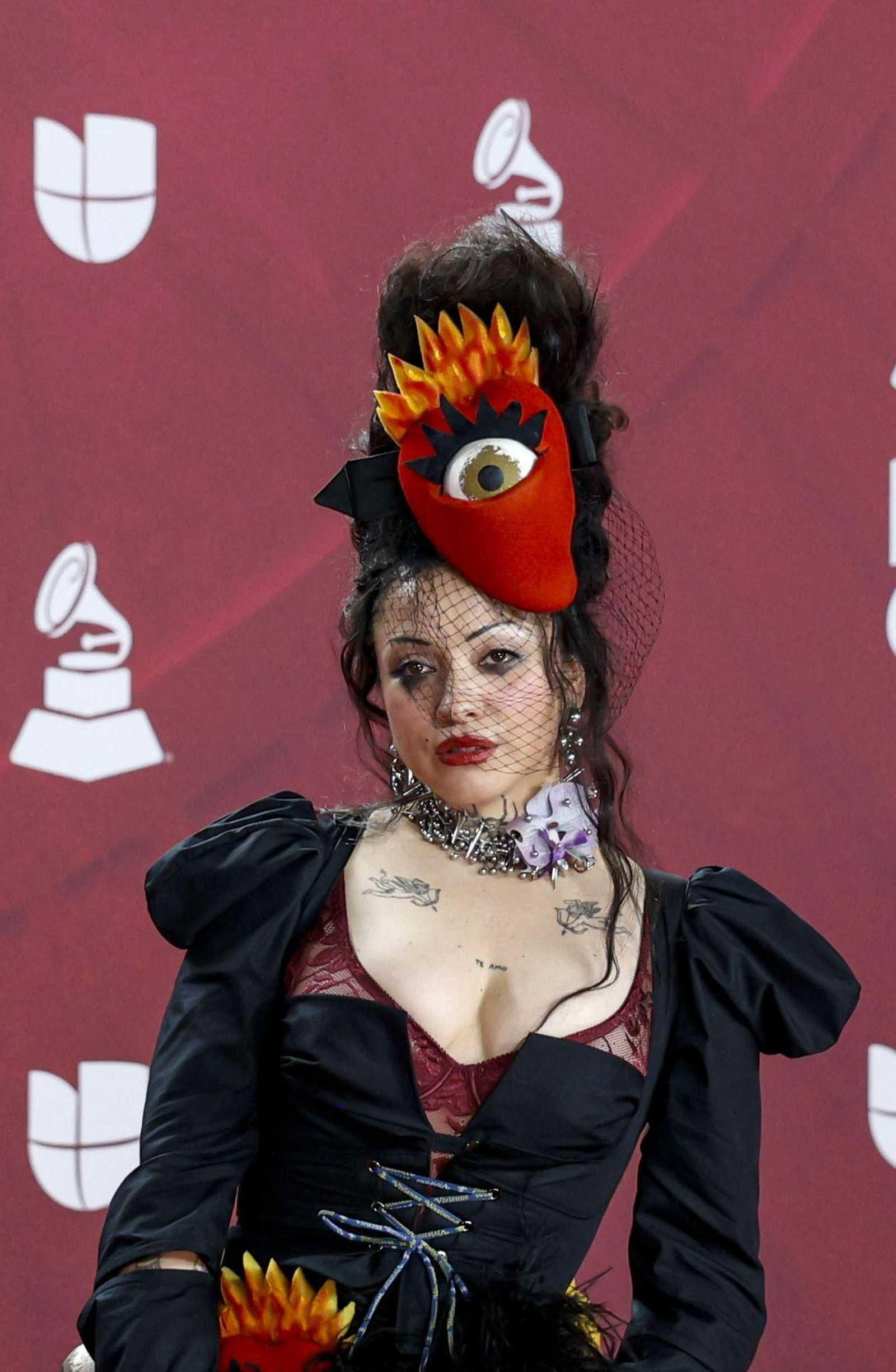 Todos los famosos, tendencias y curiosidades en la alfombra roja de la 25 edición de los Grammy Latinos