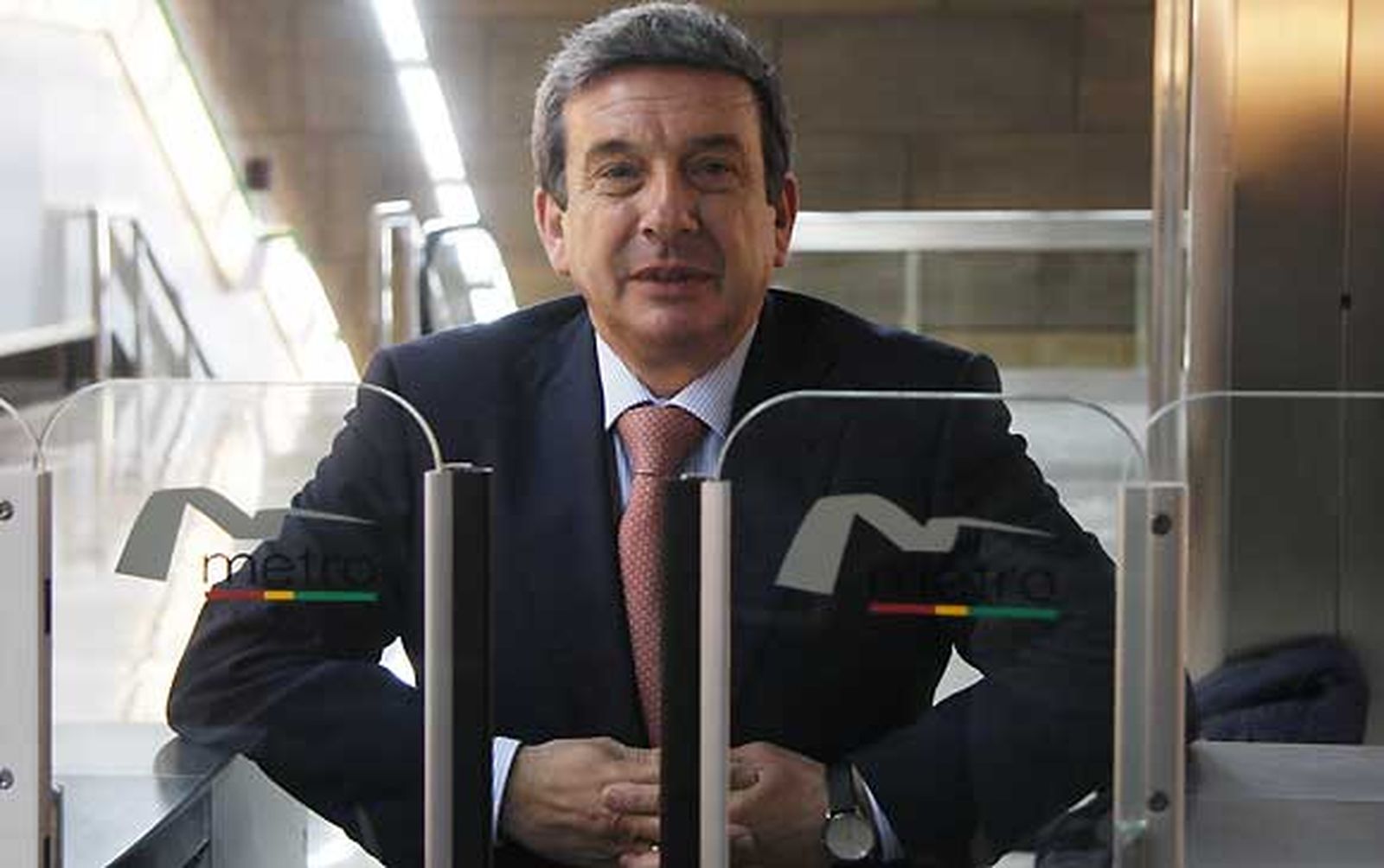 García Garrido avisa a Zoido que "quien otorga la licencia" es responsable