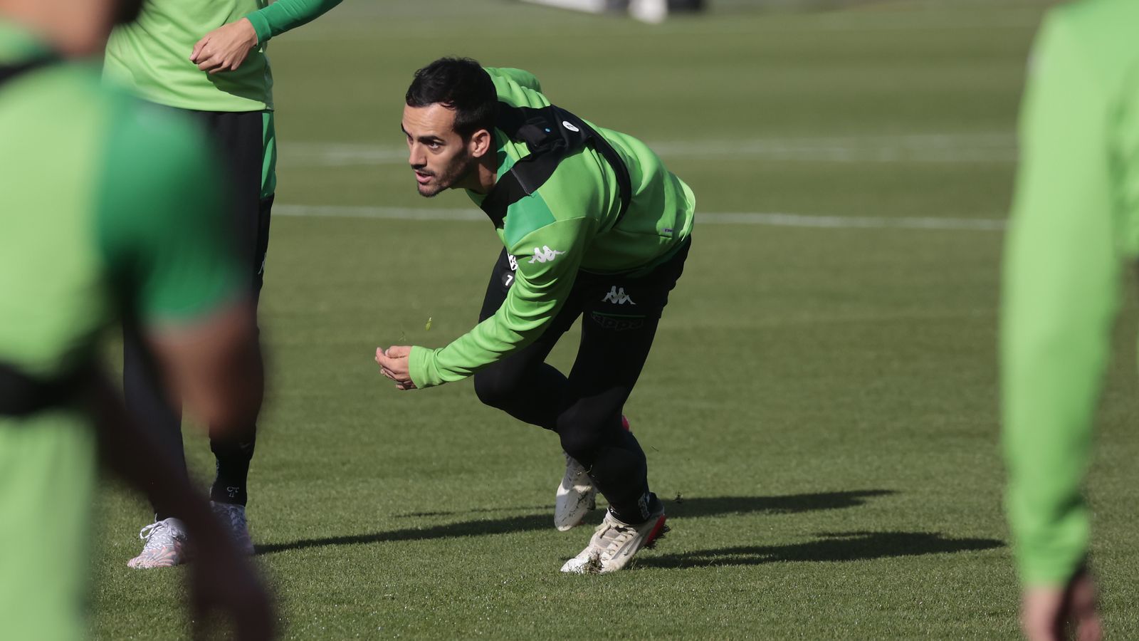 Juanmi realiza un ejercicio en la sesión de trabajo.