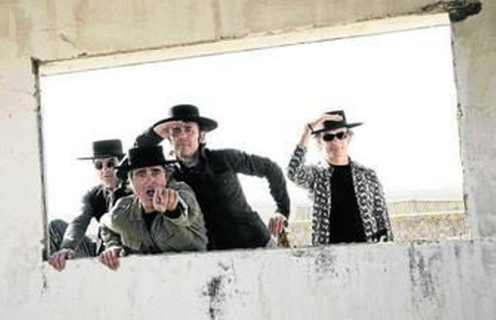 No me Pises que Llevo Chanclas actúa hoy en la sala Metrópolis.