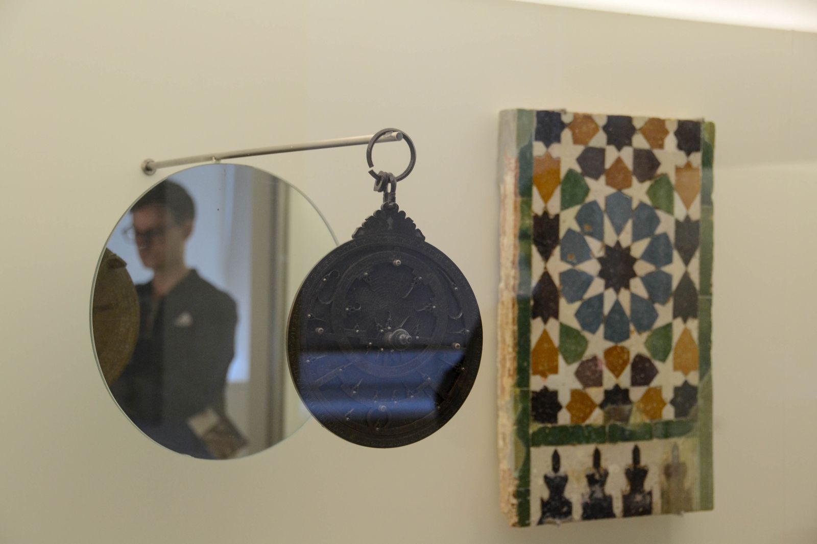 Los granadinos disfrutan de actividades divulgativas y culturales en la ciudad