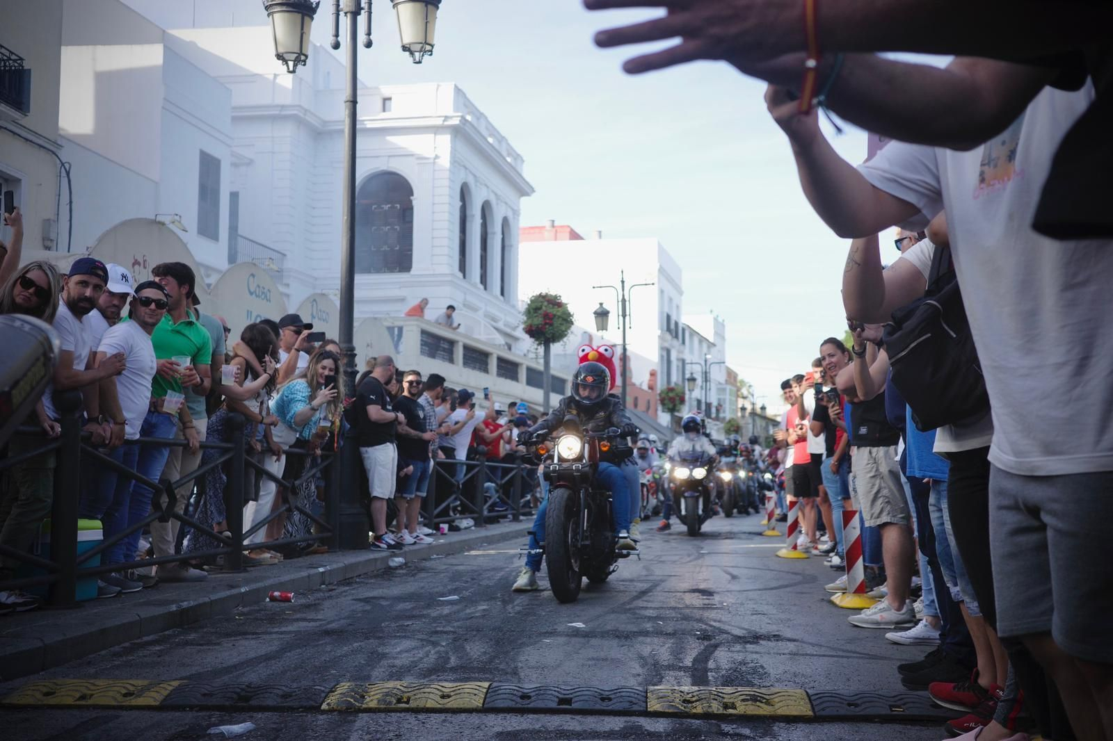 Las imágenes del sábado durante  la morotada en el Puerto de Santa María.