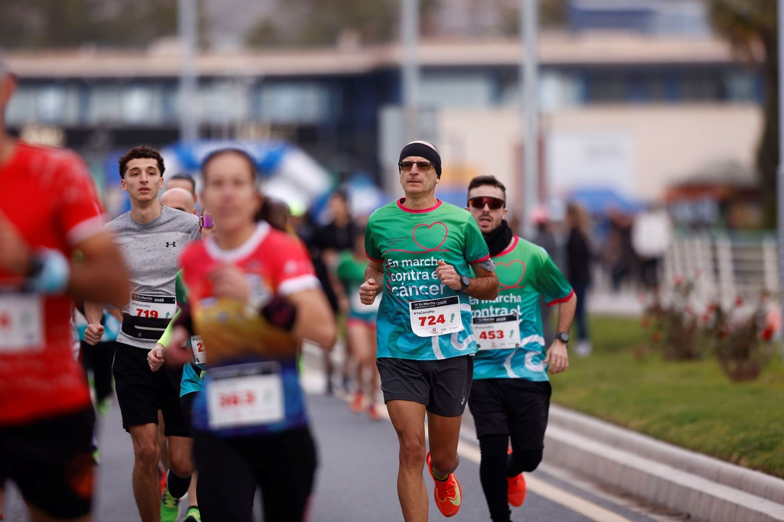 Búscate en las fotos de la Carrera contra el cáncer en Málaga