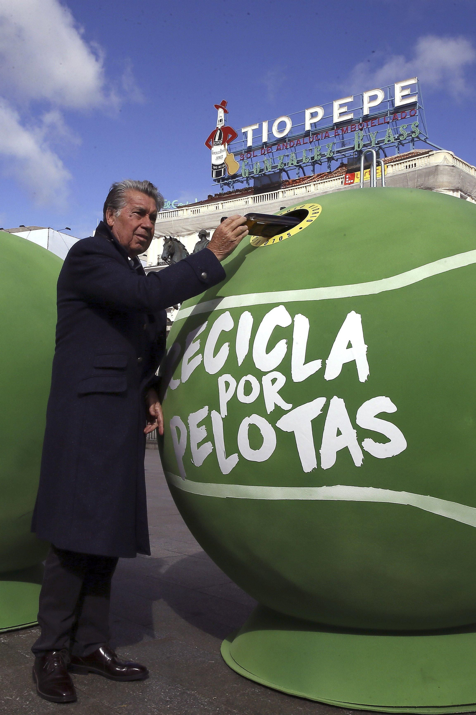 Las fotos de la vida de Manolo Santana