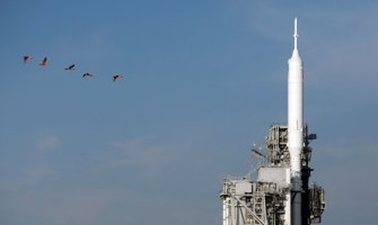 La NASA suspende hasta el miércoles el lanzamiento del cohete 'Ares I-X'