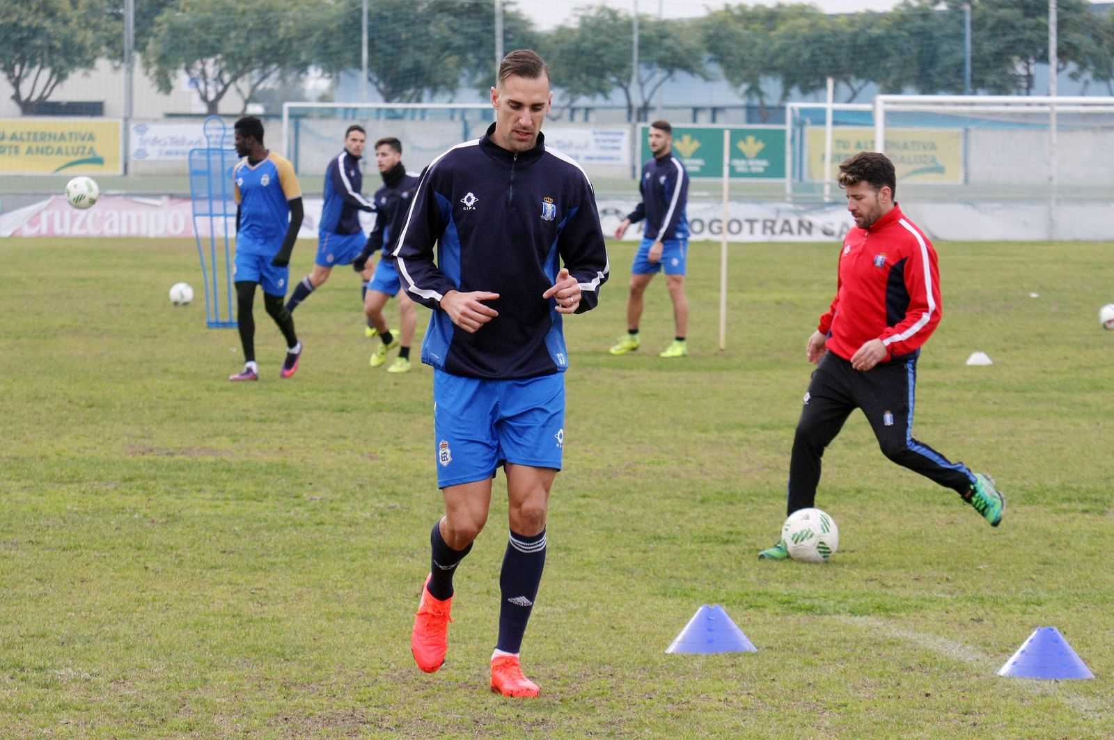 Ubay Luzardo corre durante un entrenamiento.