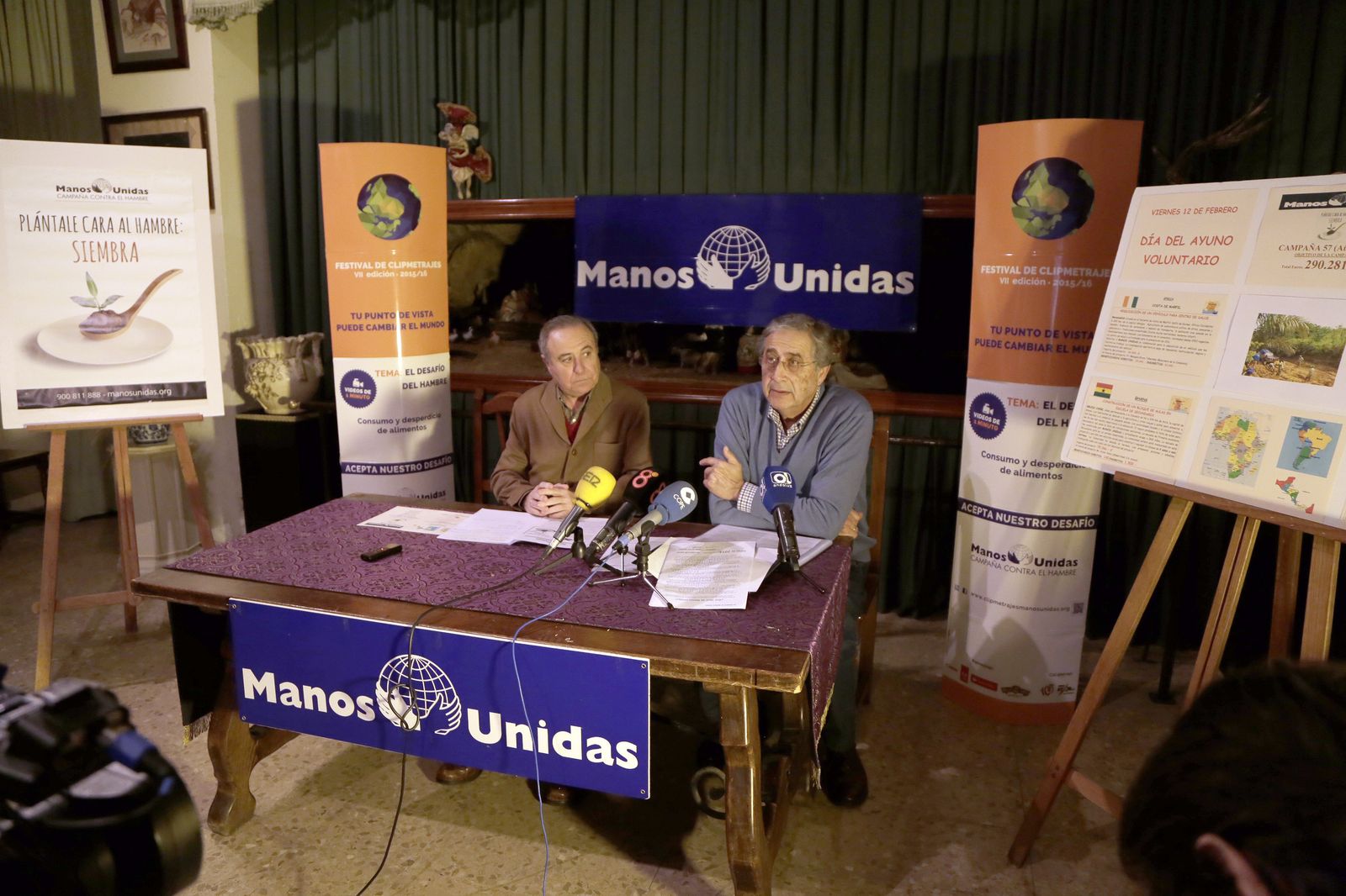 Domingo Gutiérrez y Sebastián Castellón, en la presentación de la campaña 'Plántale cara al hambre: siembra'.