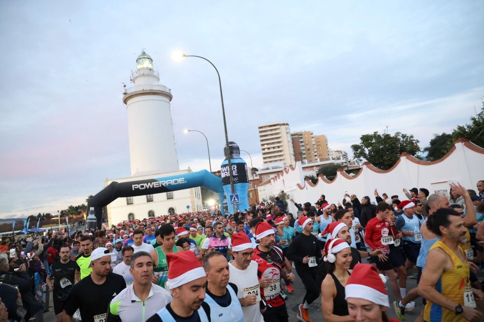 Las fotos de la San Silvestre del Real Club Mediterráneo en Málaga